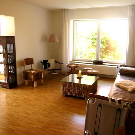 Haus129 בורקום