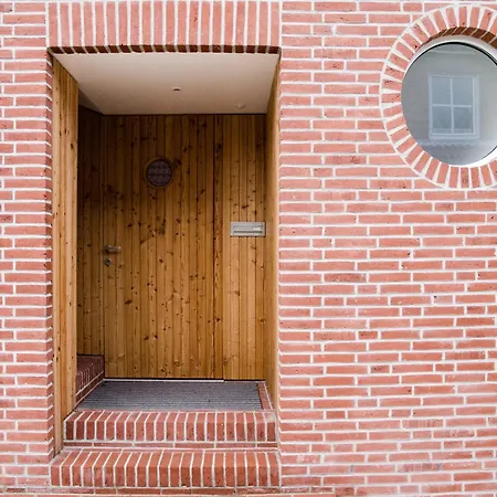 Haus129 בורקום